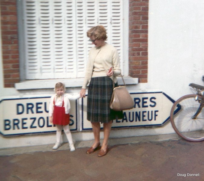 Mom-and-susie.jpg - Susie and Mom At a Local Town. Anybody know which one?