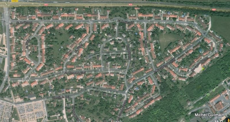 2-Dreux Housing.jpg - Dreux Housing 20?? from Gooogle Maps