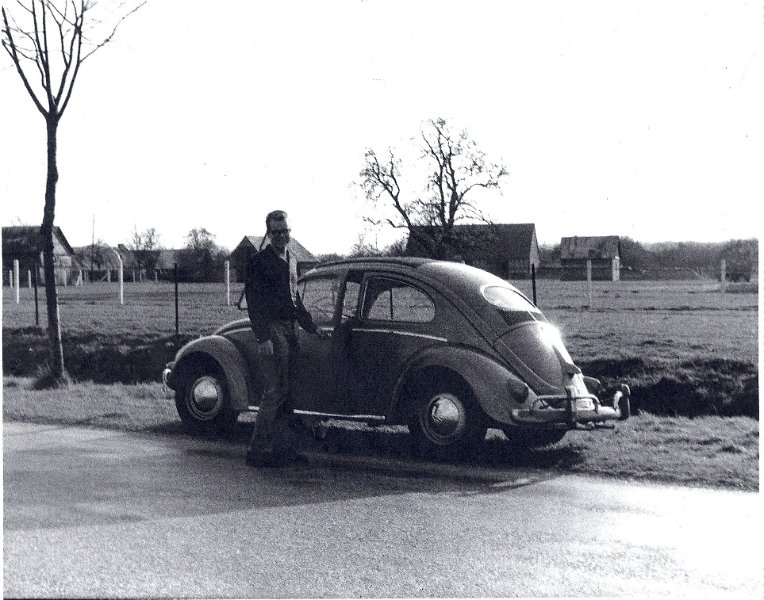 Scan_Pic0029.jpg - Buddy's VW in France in 1961-1962 Between Dreux and Evreux