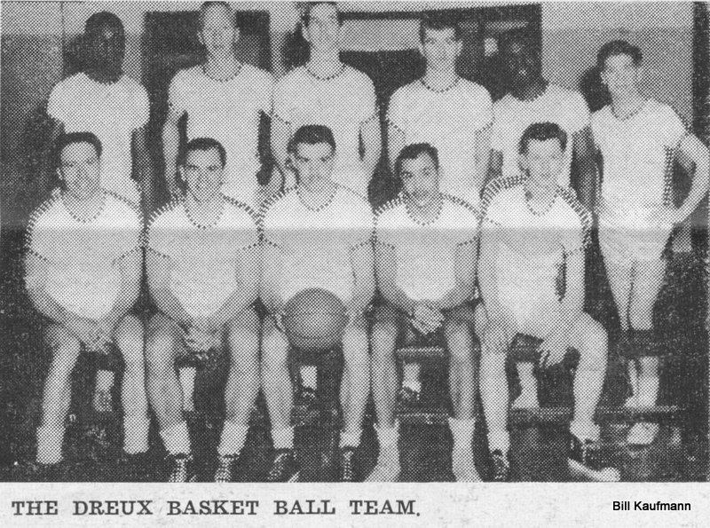 Dreux Basket Ball Team jan. 1961.jpg - Dreux Basketball Team 1958-1959