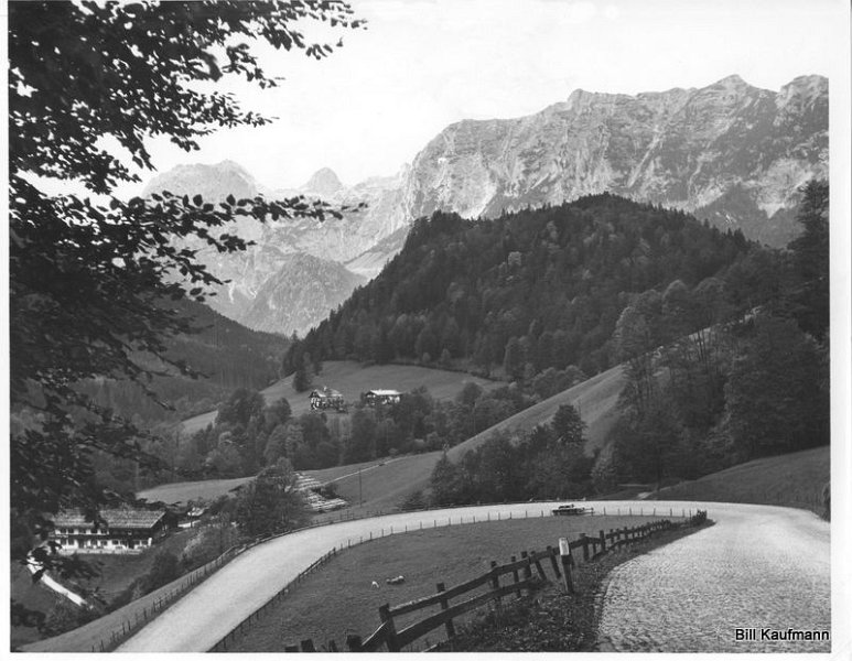 Alpine Road to Berchtesgaden (2).jpg