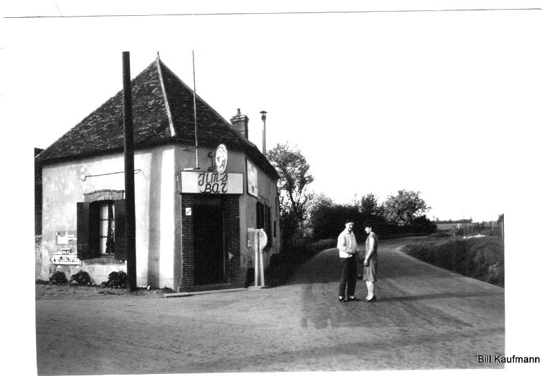 JIM's Bar in Dampierre.JPG - Jim's Bar ~59-61