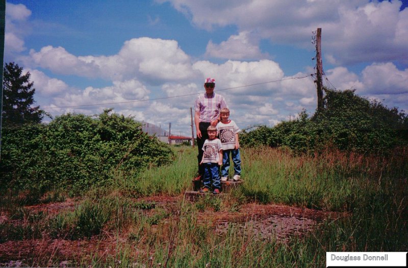 1994 Douglass Donnell and Sons at location in Officer's Trailer Park.JPG