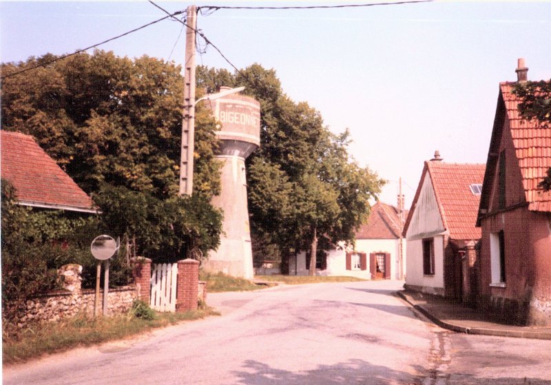 Bigeonnette Village Near Chateauneuf France 1960.JPG