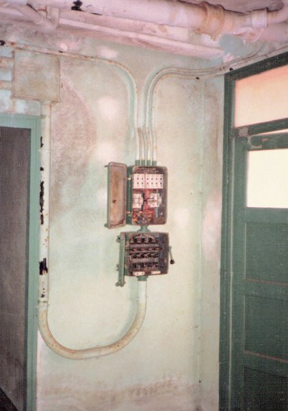 Dreux AB Barracks electrical panel across runway at 24 end Aug 1987.JPG