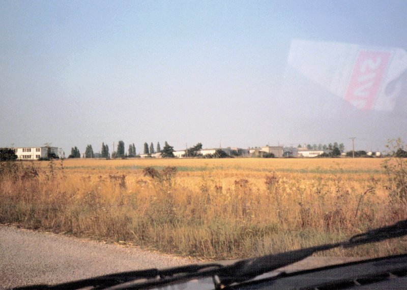 Dreux AB thru rental car windshield Aug 1987.JPG