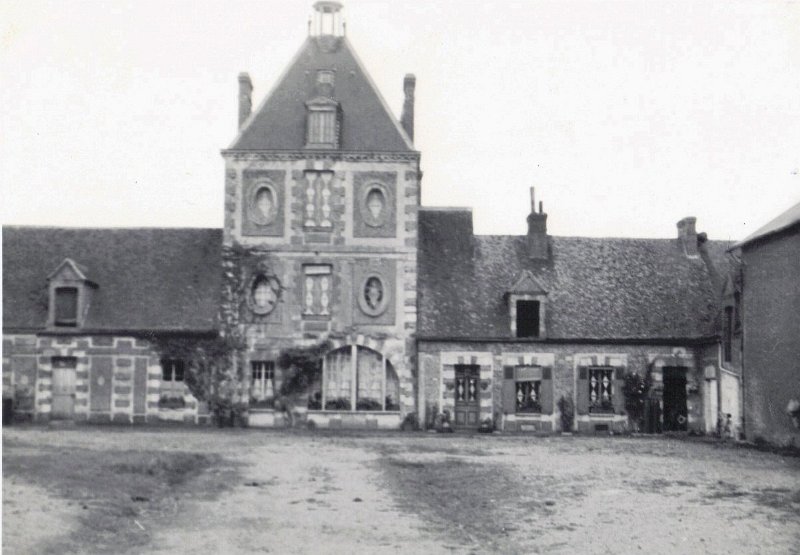 French Farm House Near Senonches France 1960.JPG