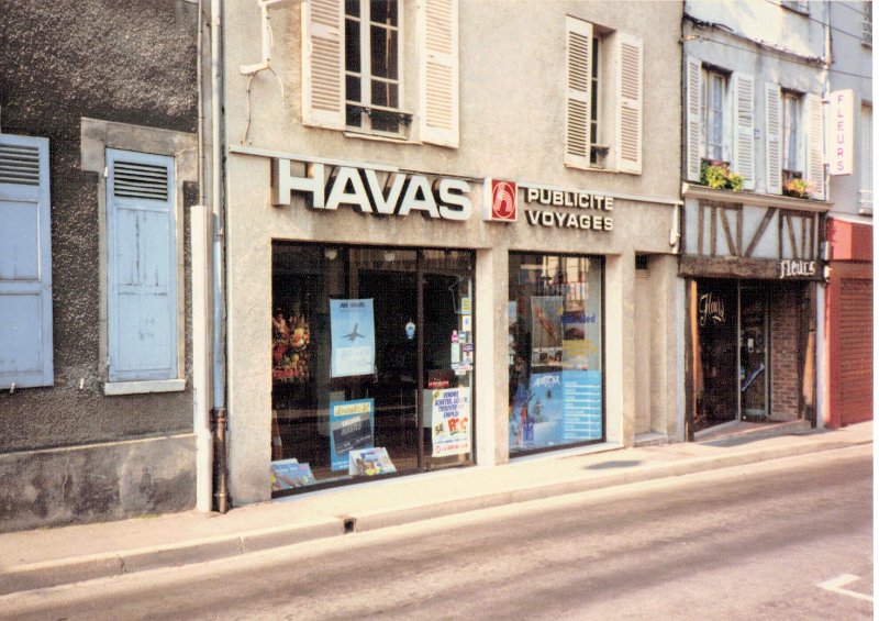 Moped Dealer address here 1960 Havas in 1987 Dreux France.JPG