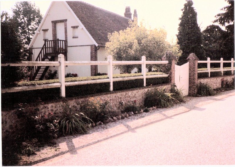 Summer House Bigeonnette France 1960         .JPG