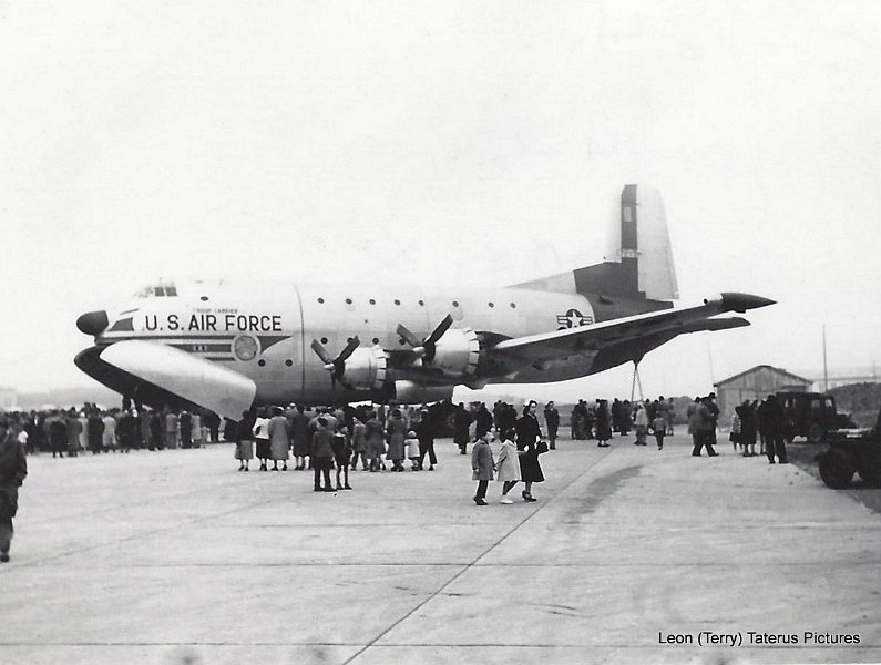 Image8.jpg - C-124 10-14-56 Dreux Air Base