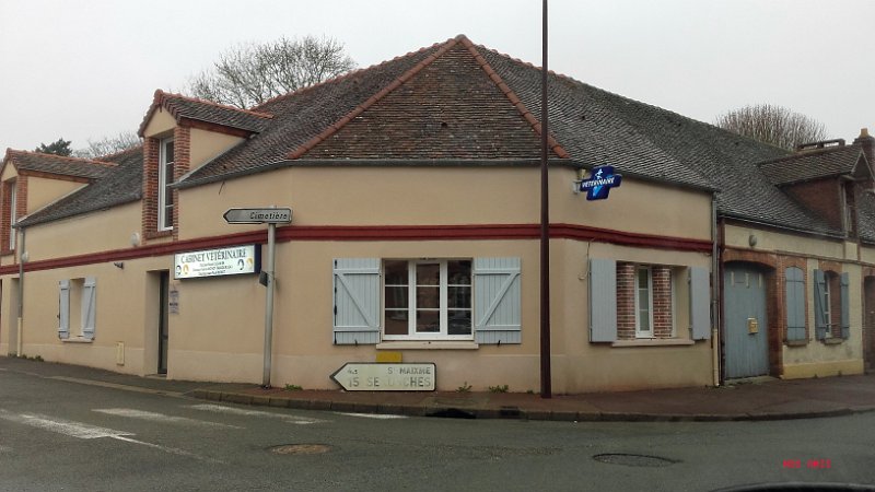 na_2 (13).jpg - SUSIE'S OLD BAR BUILDING IN CHATEAUNEUF 