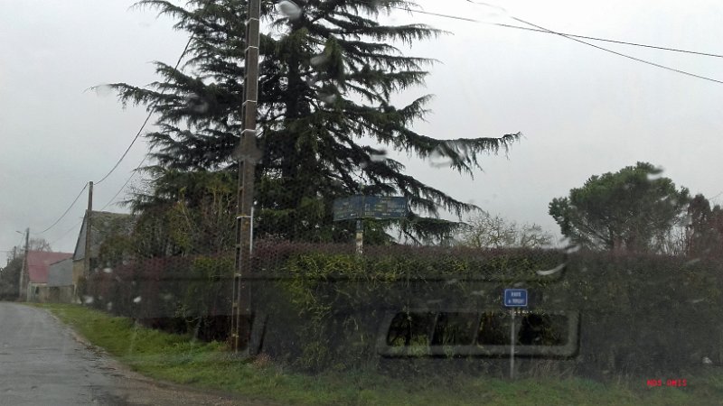 na_2 (5).jpg - OLD ROAD SIGN 4.8 K'S FROM CHATEAUNEUF 