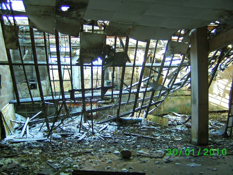 na (42).jpg - NCO CLUB ROOF COLLAPSED 