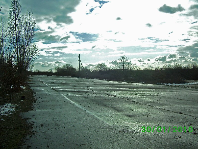 na (7).jpg - SECTION OF PERIMETER ROAD NEAR OFFICERS TRAILER PARK 