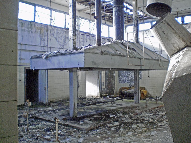 na (74).jpg - MAIN MESS HALL INTERIOR 