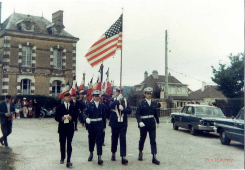 Boissey Maugis August 1965 Dedication 2.jpg - Far left: Unknown 2nd: Maroney 3rd: DeHart 4th Bryan