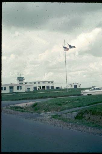 1963-Dreux Air Base.jpg