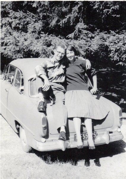 Airman from Dreux AB with Arlette near Chateauneuf 1960 .JPG